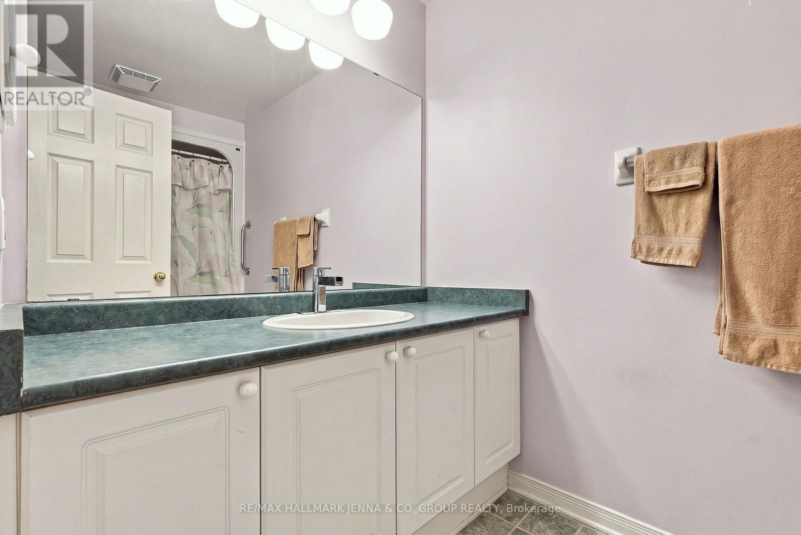 64 WHALINGS CIRCLE - 26
