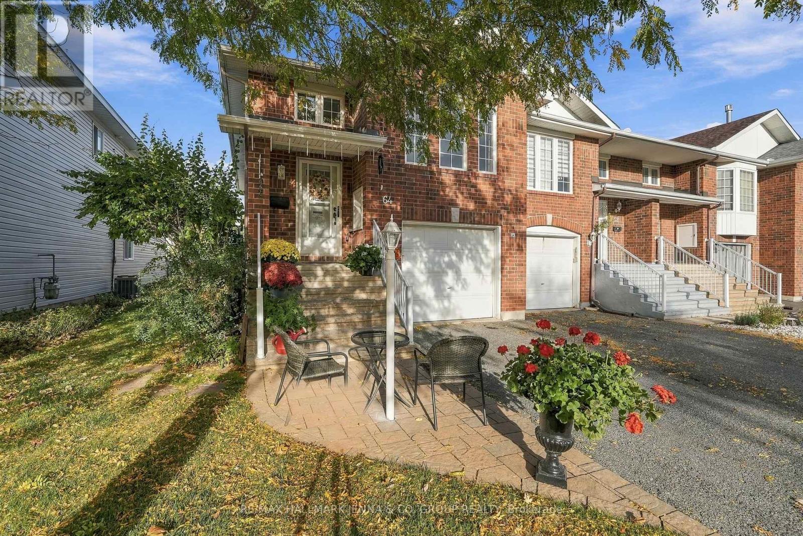 64 WHALINGS CIRCLE - 3