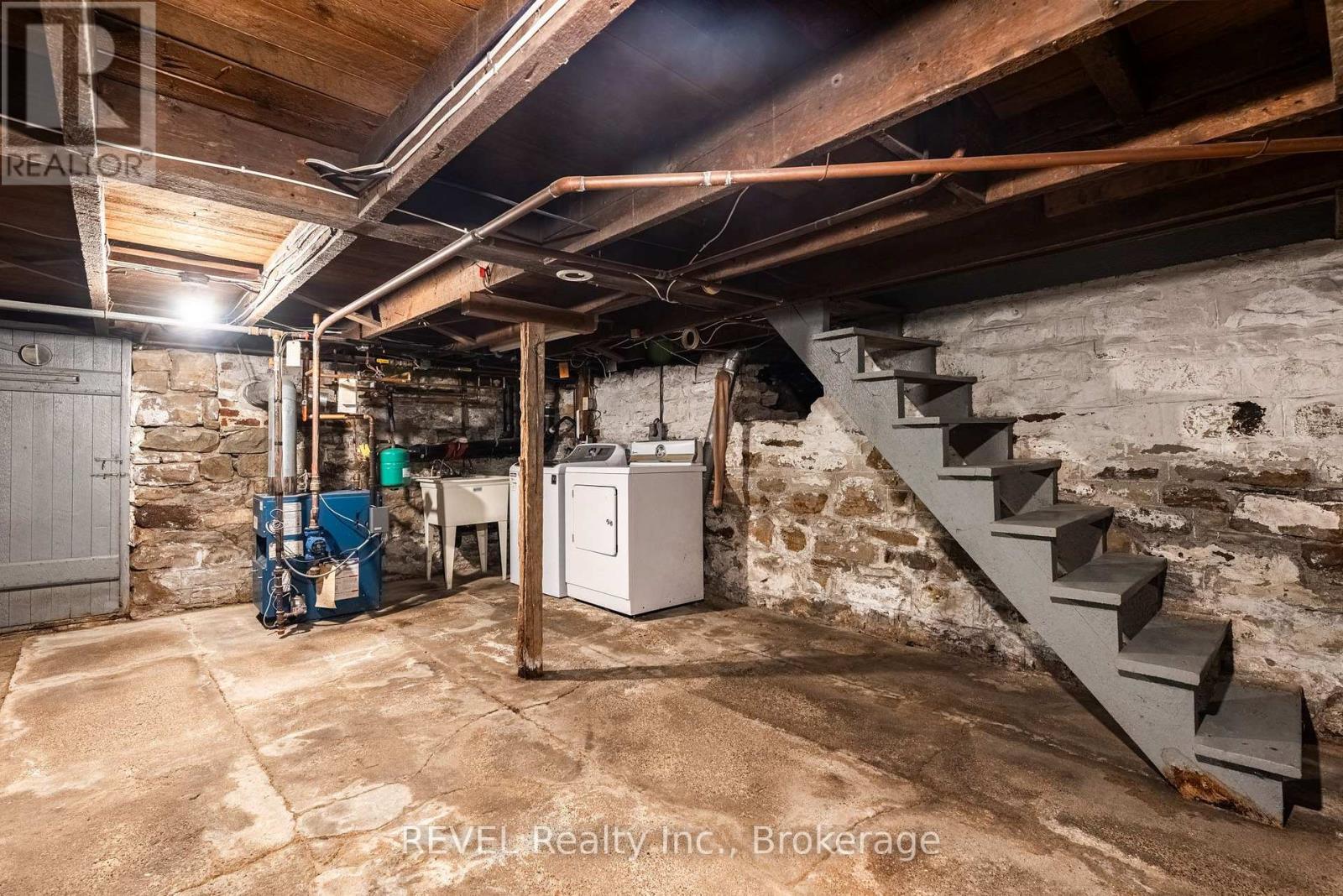 1629 GREGORY ROAD - Image 19