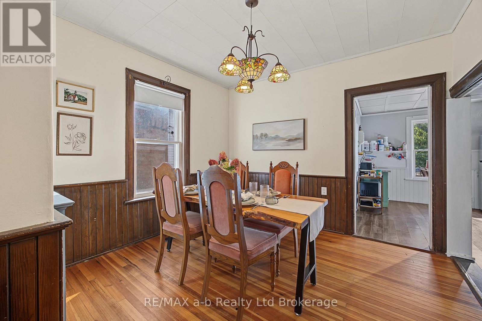 225 GRAHAM STREET - Image 13