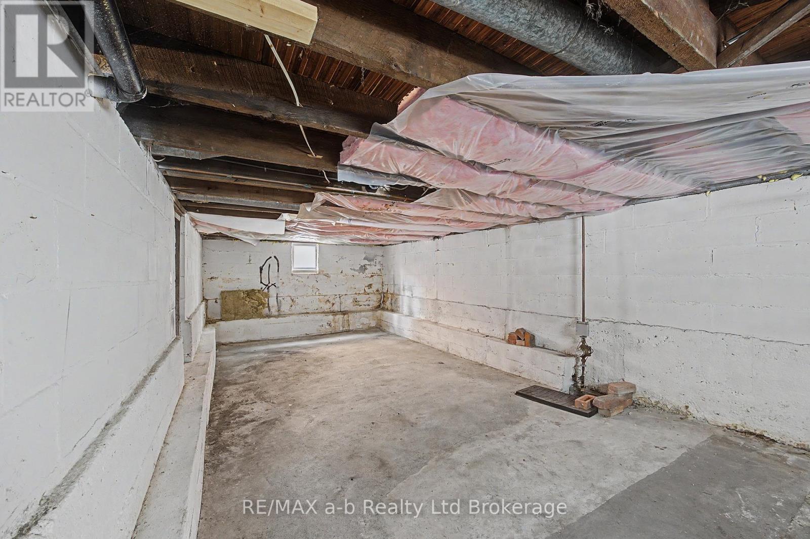 225 GRAHAM STREET - Image 29