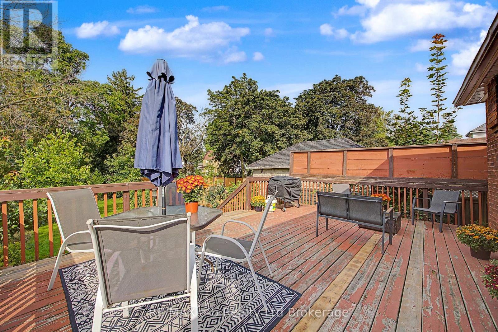 225 GRAHAM STREET - Image 34
