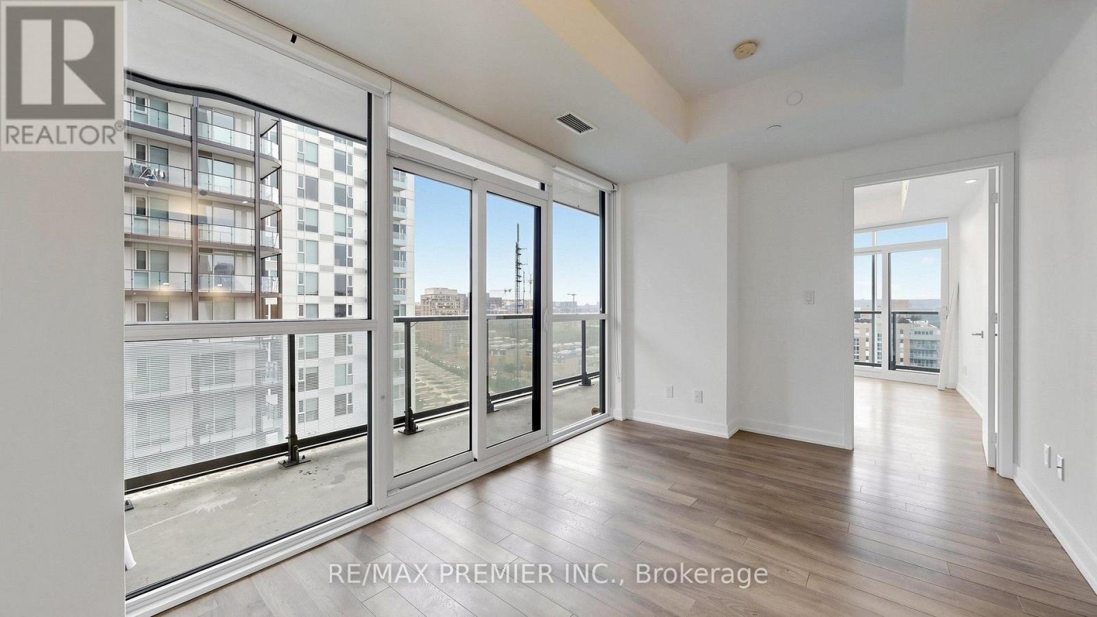 #1105 50 ORDNANCE STREET - 11