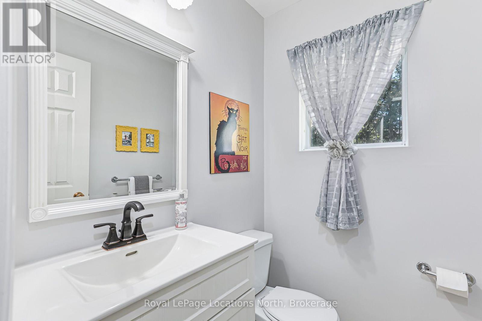 162 CHRISTOPHER AVENUE - 16