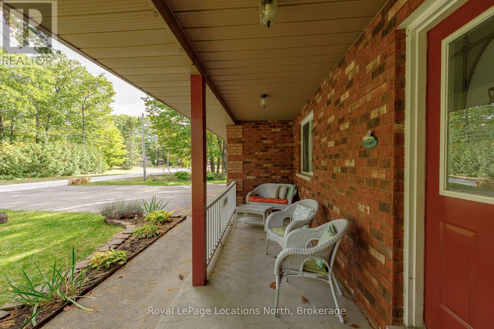 162 CHRISTOPHER AVENUE - 3