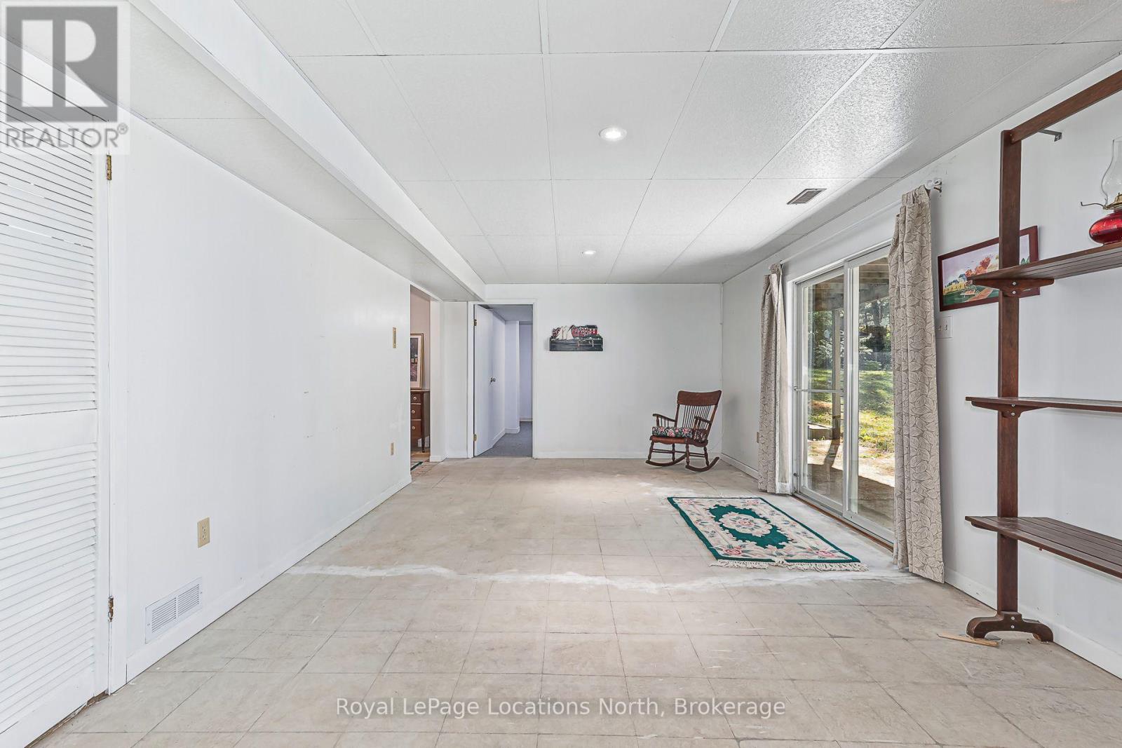 162 CHRISTOPHER AVENUE - Image 37