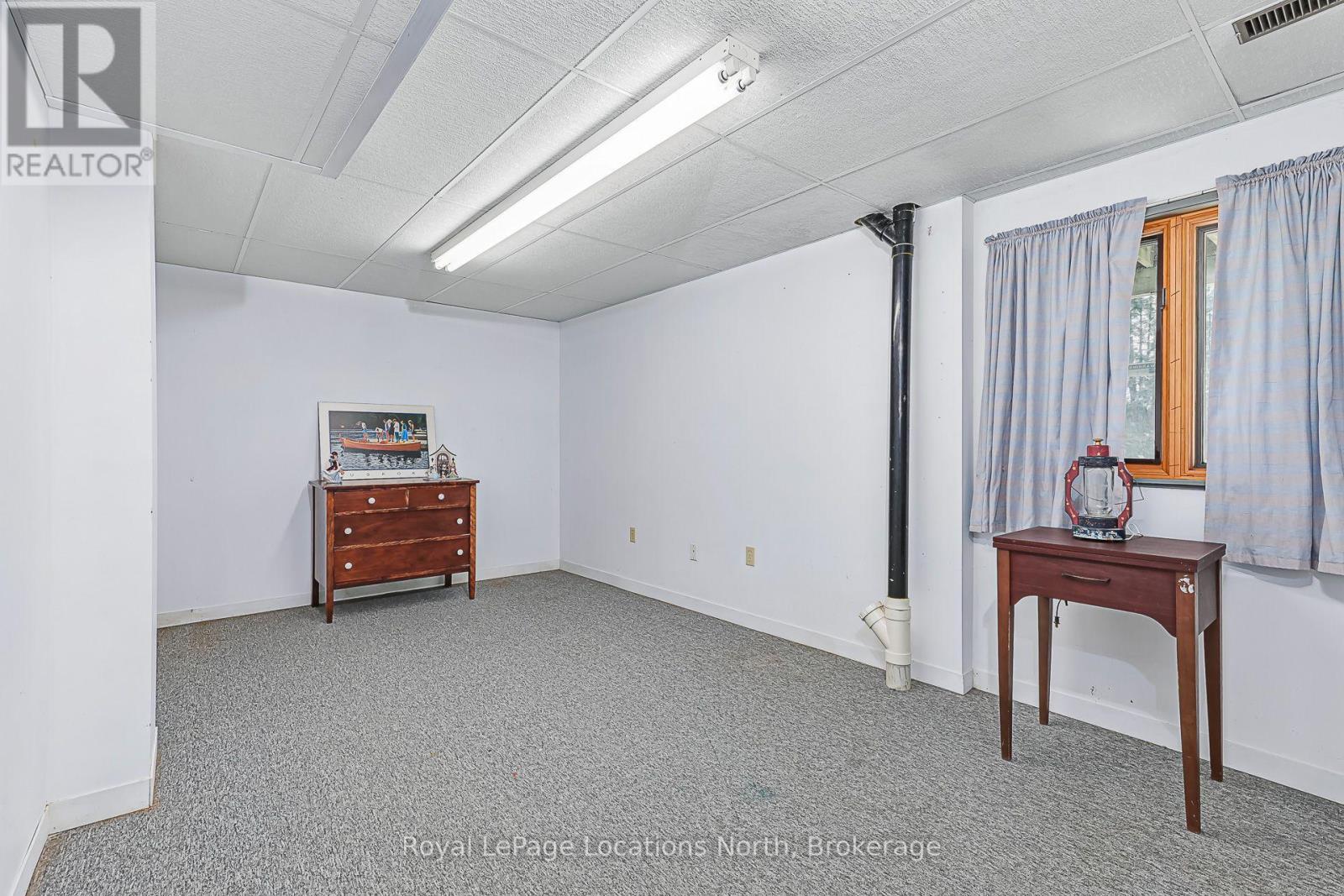 162 CHRISTOPHER AVENUE - Image 38