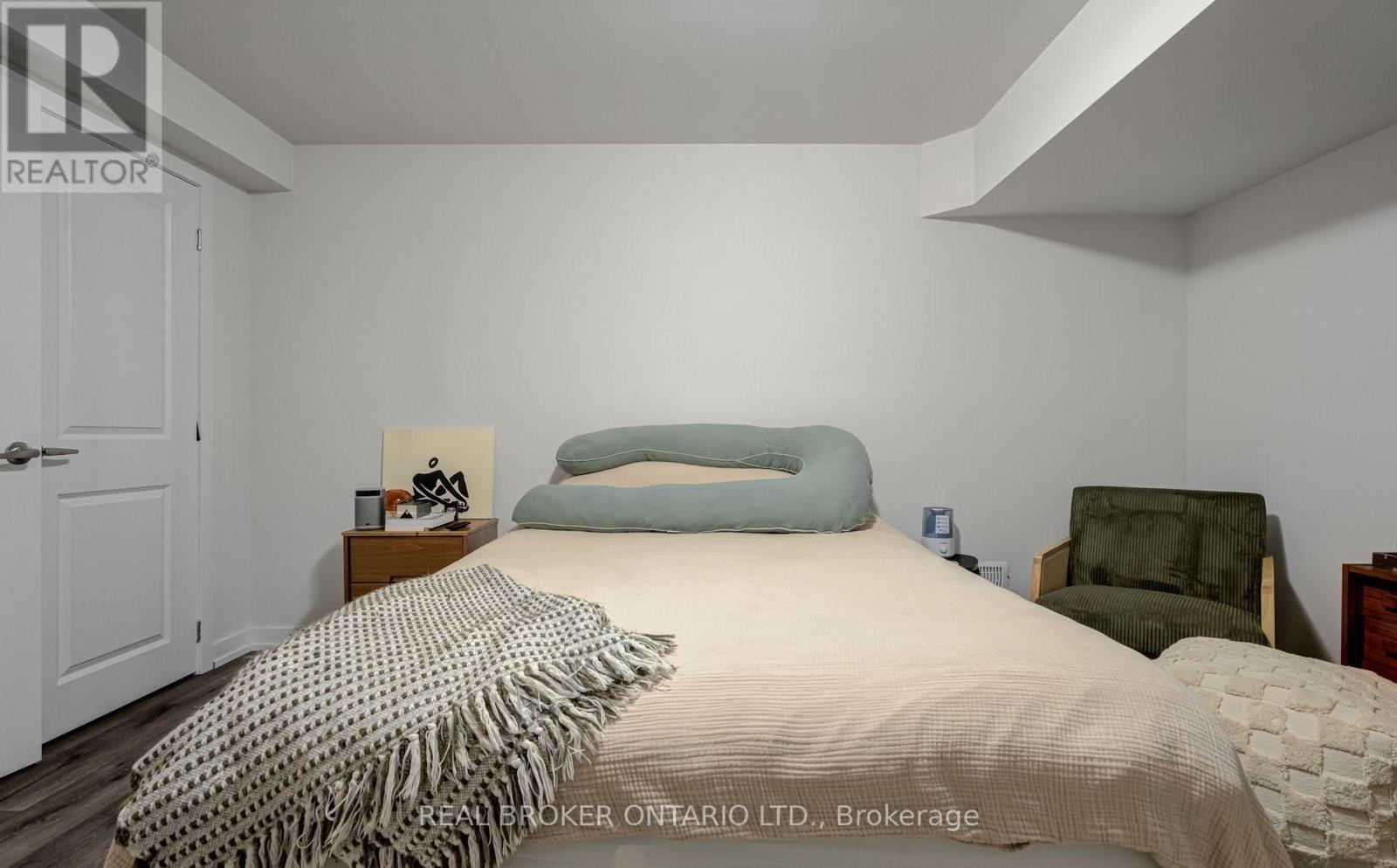20A- 20A-400 Finch Avenue, Pickering, ON photo 25
