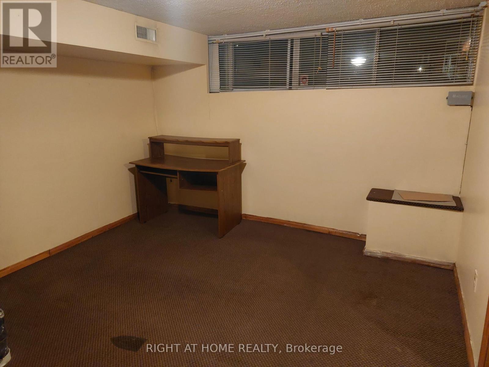 52 BAKERTON DRIVE - 13