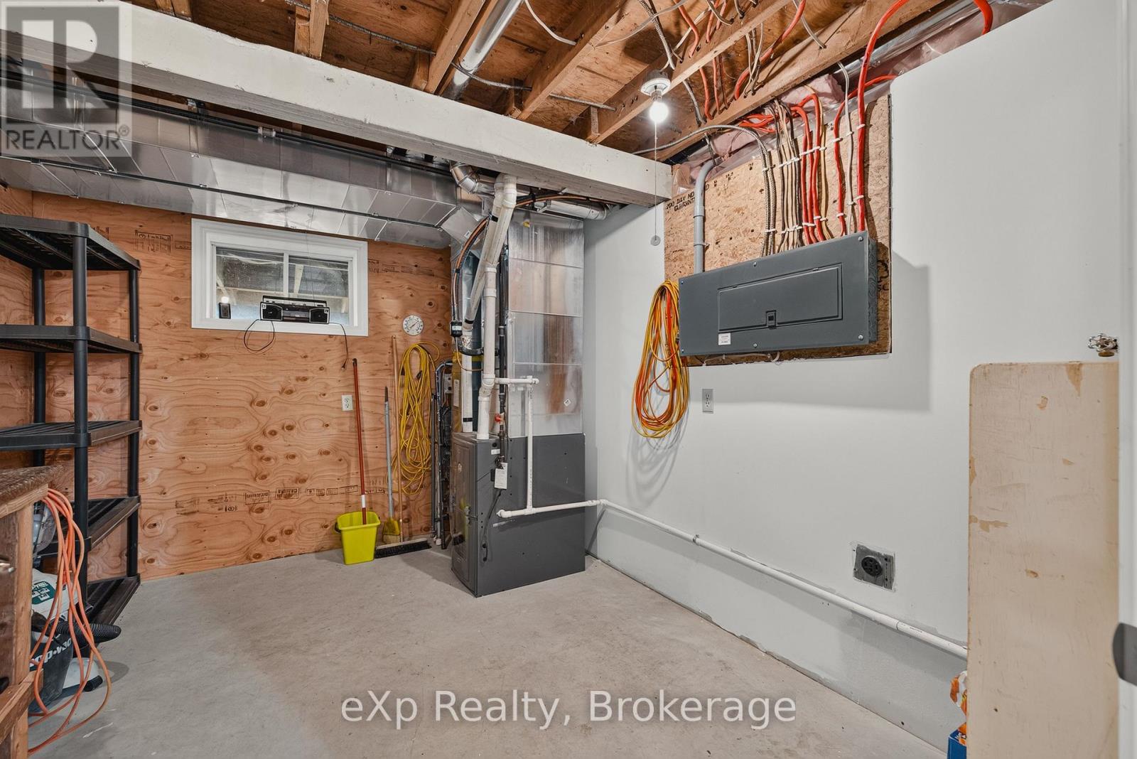 225697 SOUTHGATE 22 ROAD - 22