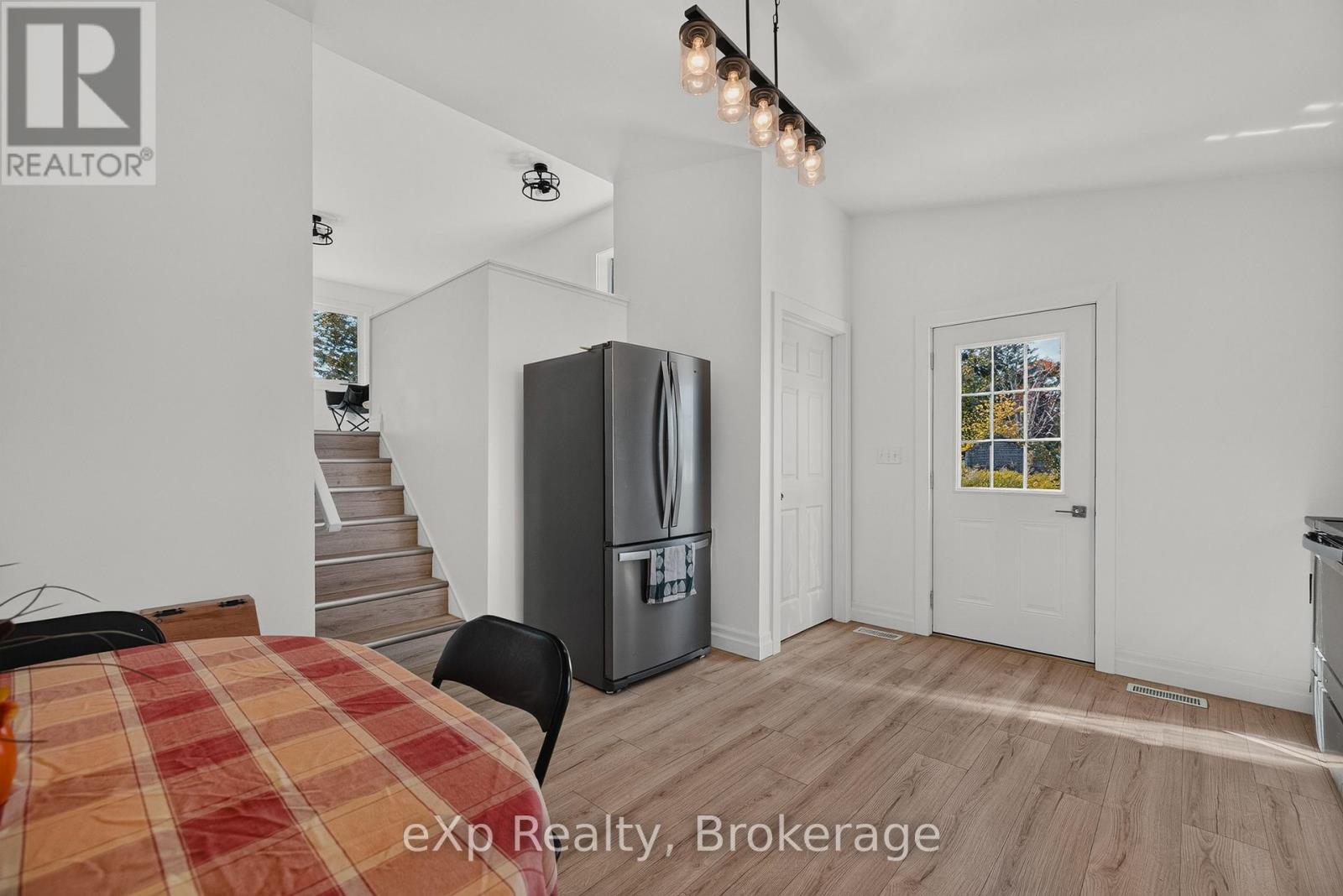 225697 SOUTHGATE 22 ROAD - Image 8