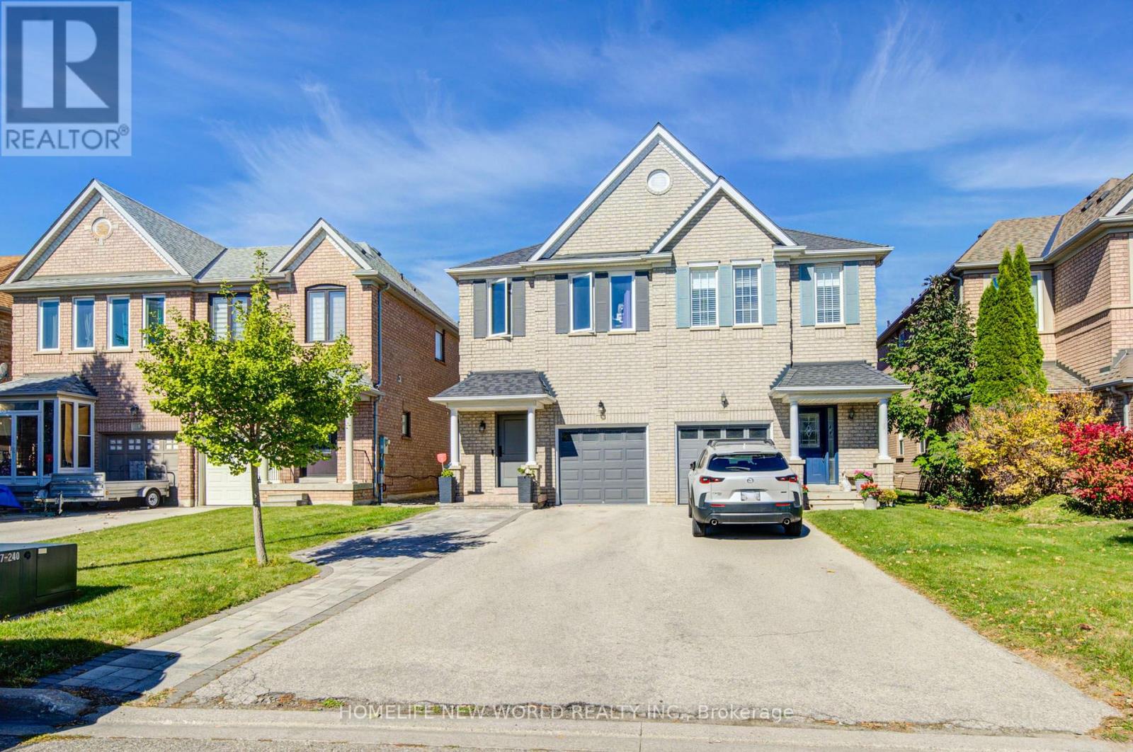 12 Belvia Drive, Vaughan, ON photo 2