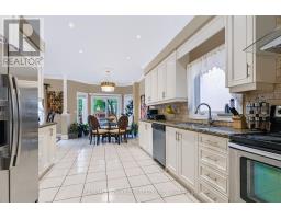 7562 Magistrate Terrace, Mississauga, ON L5W1L3 Photo 8