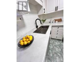 2081 Golden Orchard Trail Trail, Oakville, ON L6M3W8 Photo 9