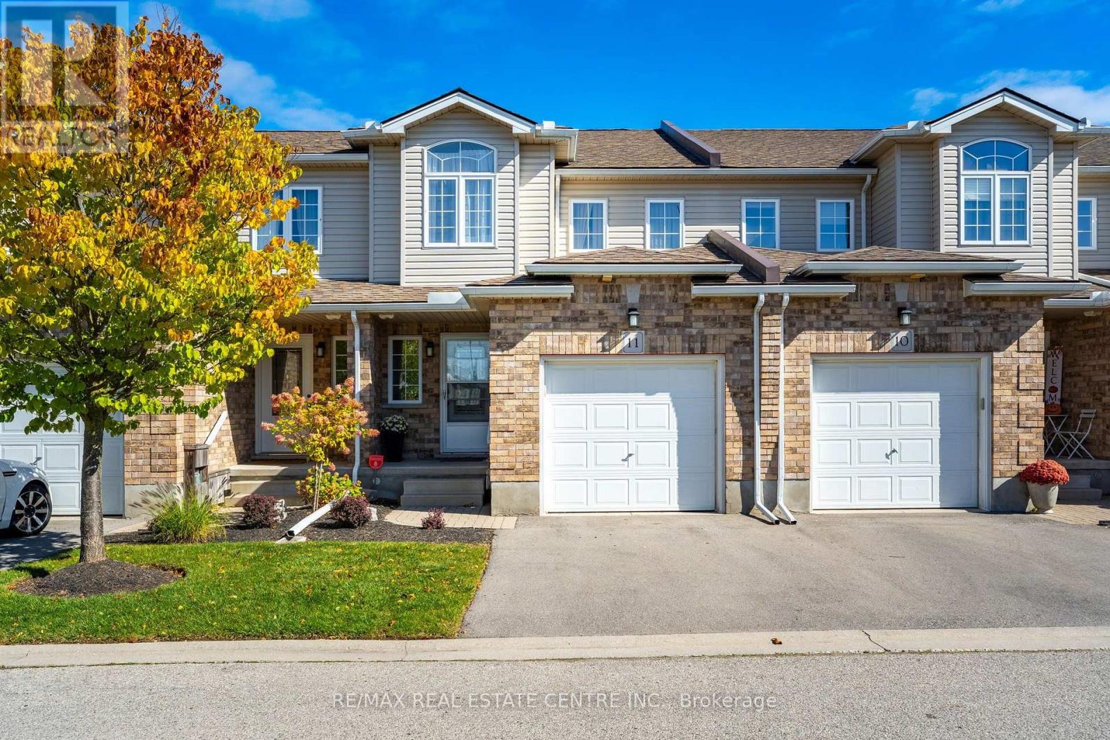 #11 20 SHACKLETON DRIVE - 1
