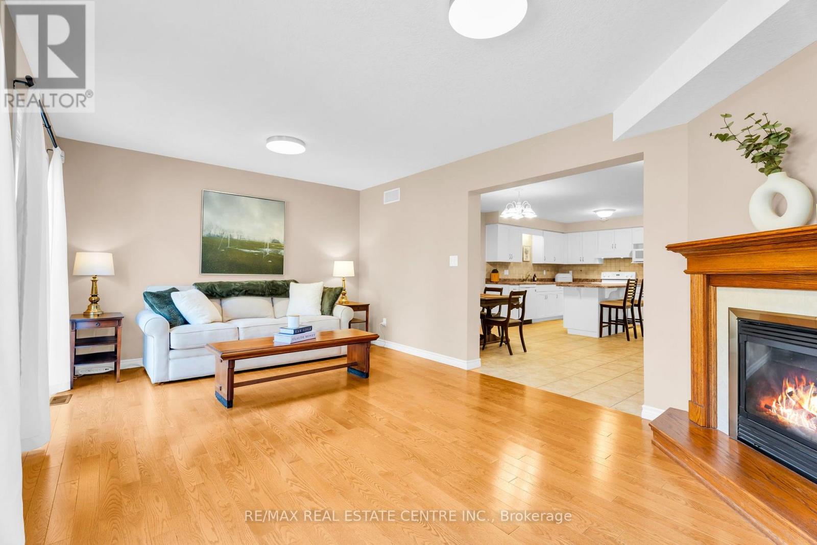 #11 20 SHACKLETON DRIVE - Image 17