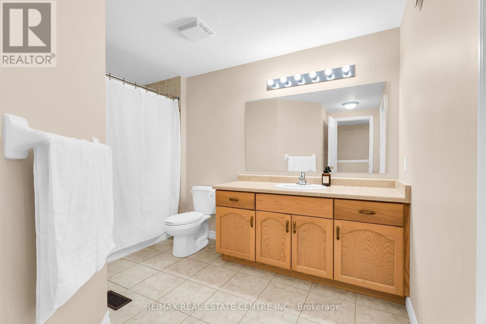 #11 20 SHACKLETON DRIVE - Image 28