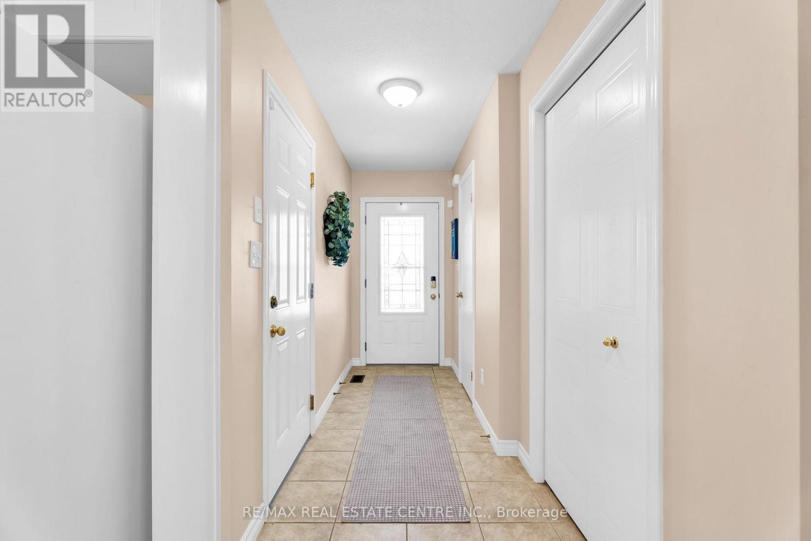 #11 20 SHACKLETON DRIVE - Image 4