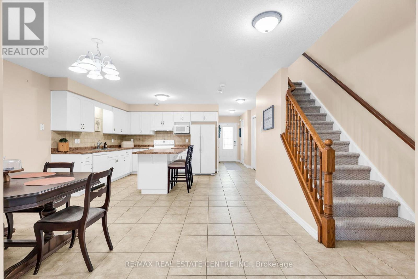 #11 20 SHACKLETON DRIVE - Image 6