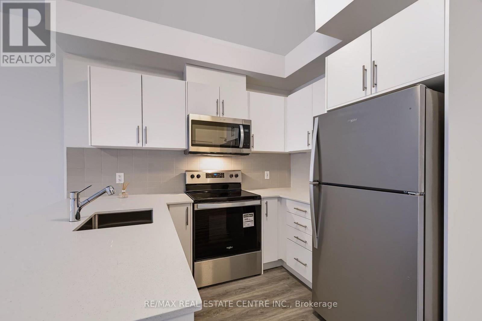 106- 1000 Lackner Place, Kitchener, ON photo 8