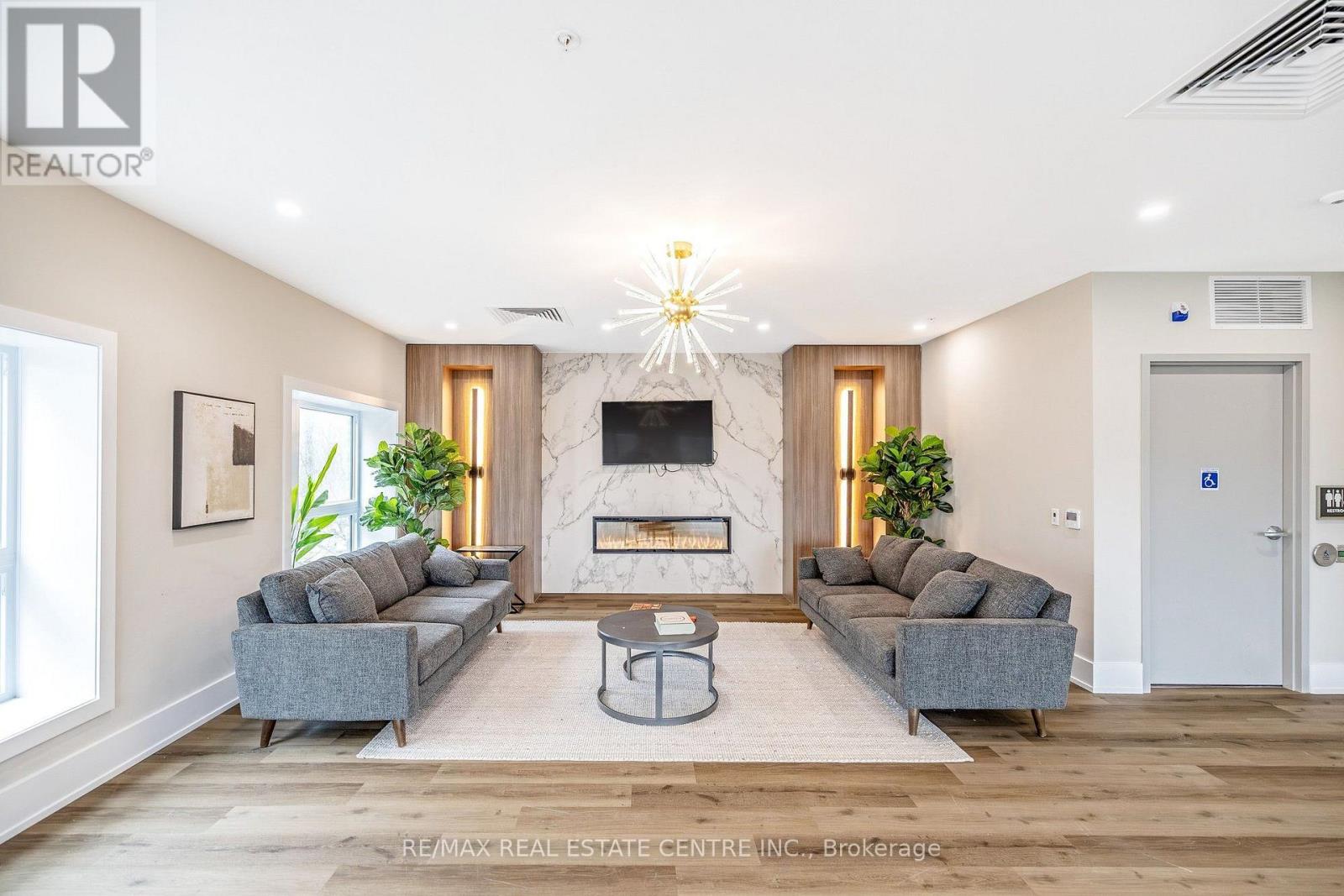 #313 1000 LACKNER PLACE - Image 27
