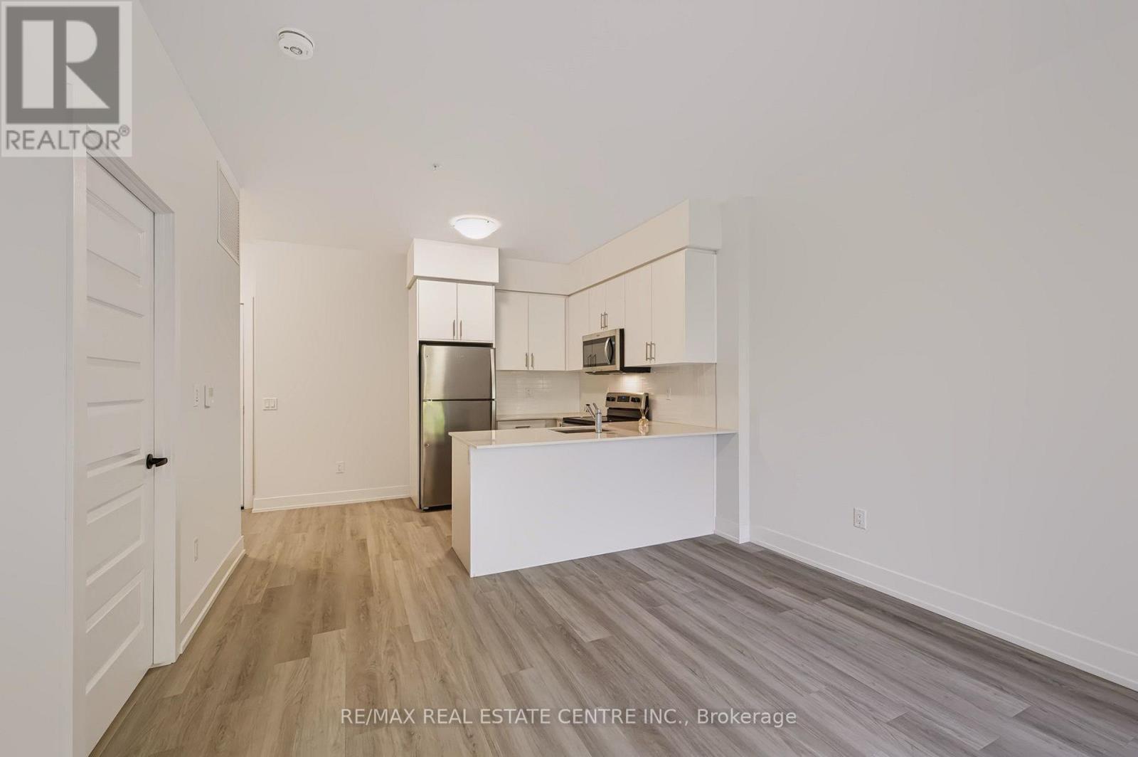 124- 1100 Lackner Place, Kitchener, ON photo 6