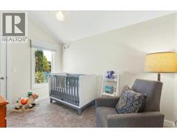 714 4 Street NW - photo 22