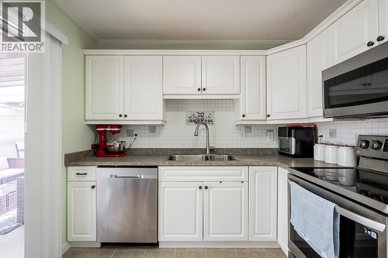 3 Bed, 2 Bath House for Sale in Maple Ridge – 12214 211 STREET, Maple Ridge – MLS# R3171681 - Image 14