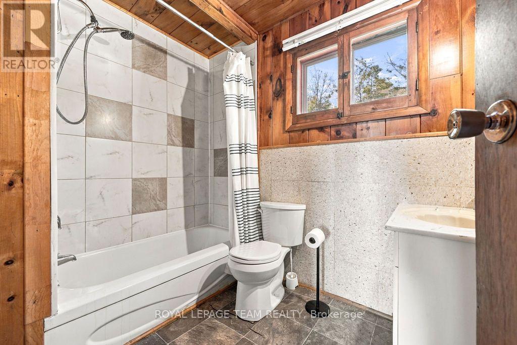 662 LONG LAKE ROAD - Image 17