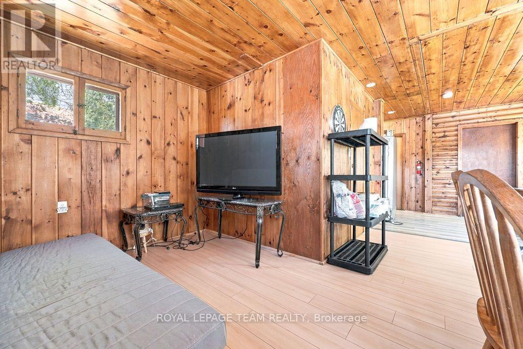 662 LONG LAKE ROAD - 32