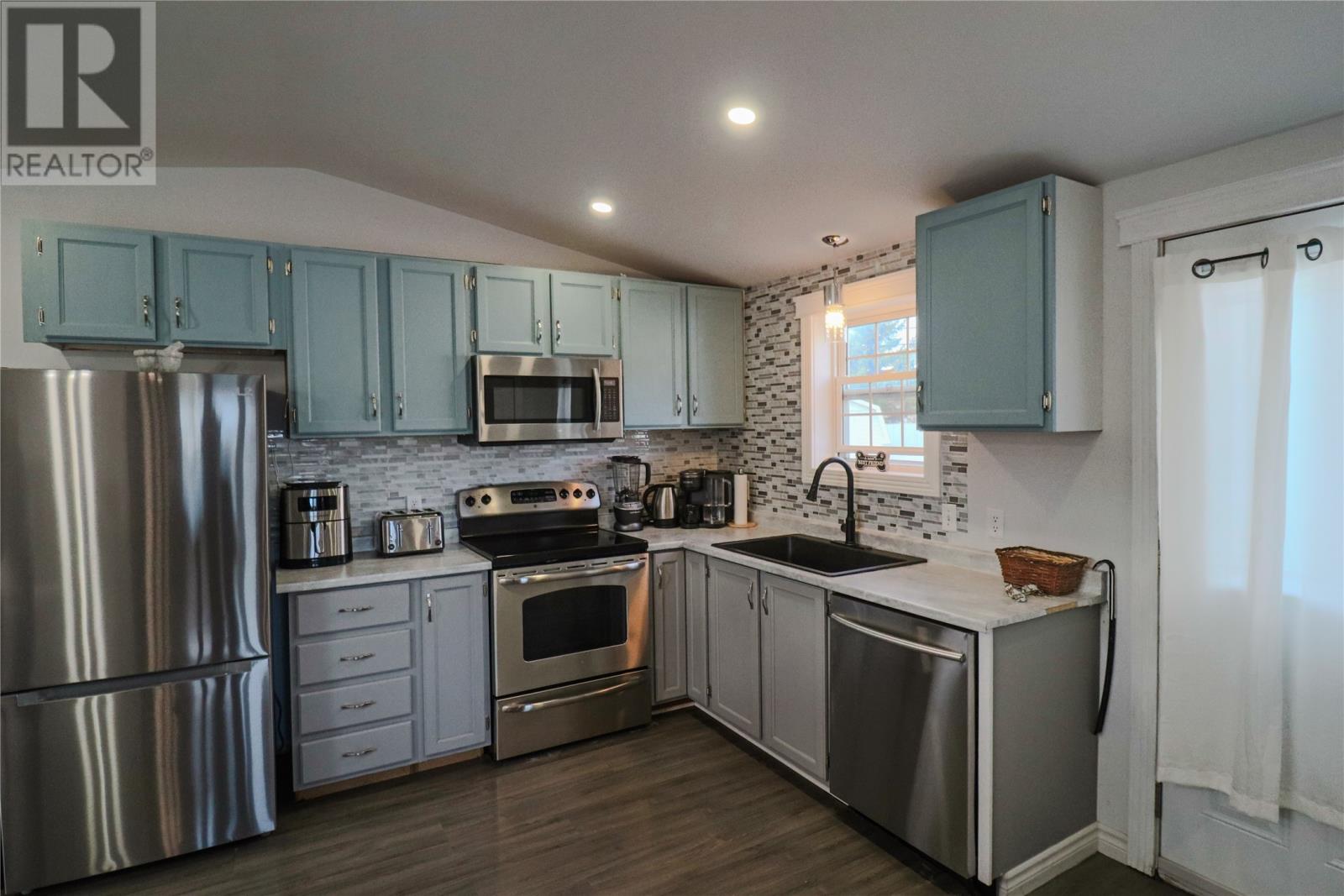 15 Fogwill Place - 2