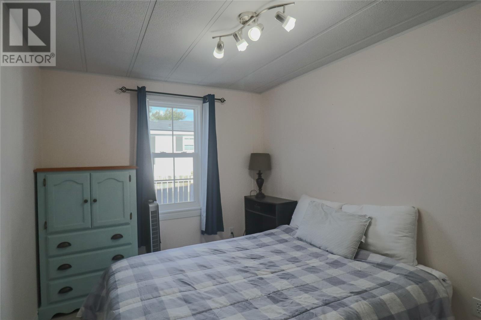 15 Fogwill Place - 8