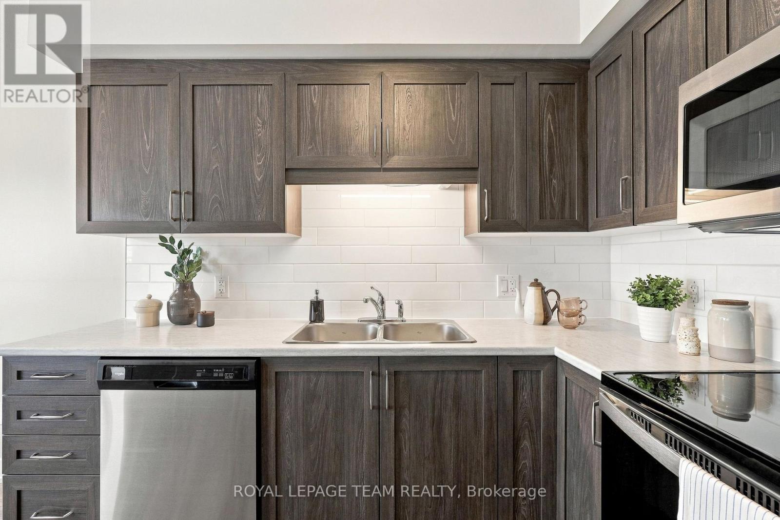 163 FERRARA DRIVE - Image 11