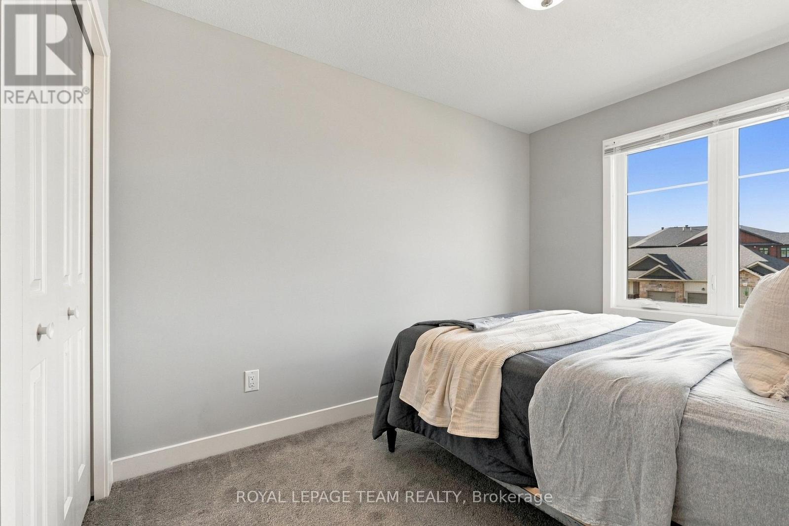 163 FERRARA DRIVE - Image 28