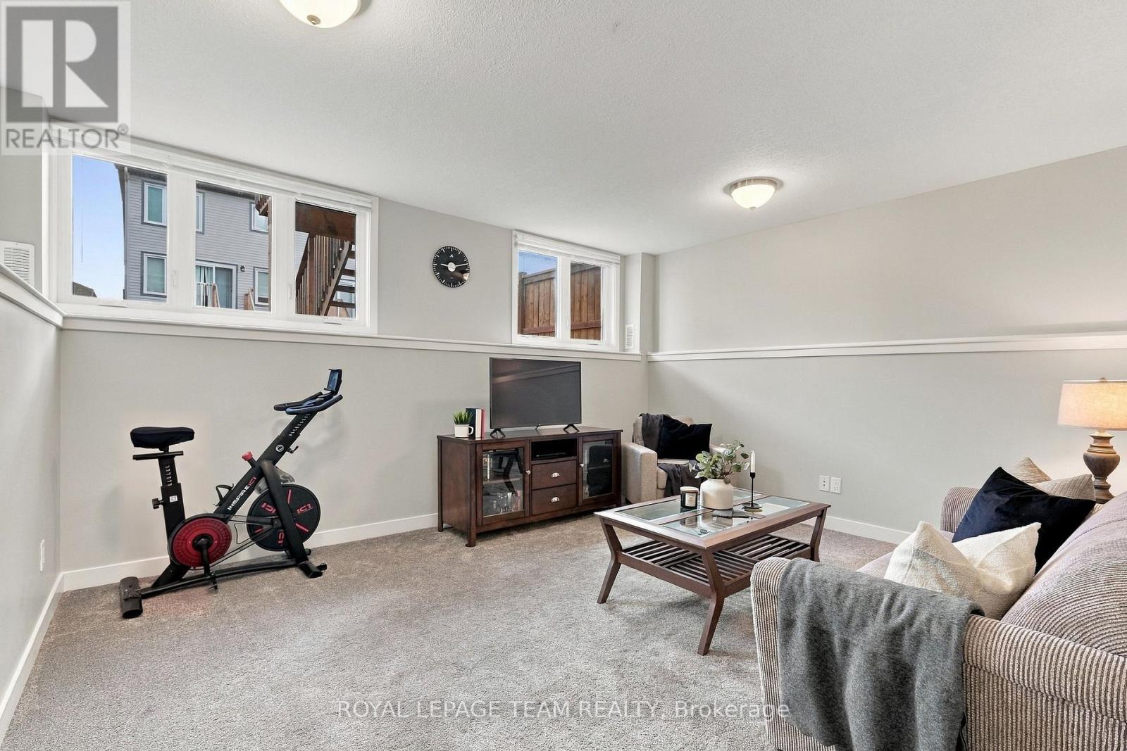163 FERRARA DRIVE - Image 31