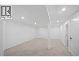 460 Queensland Place SE - photo 38