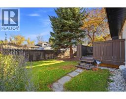 460 Queensland Place SE - photo 44