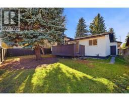460 Queensland Place SE - photo 46