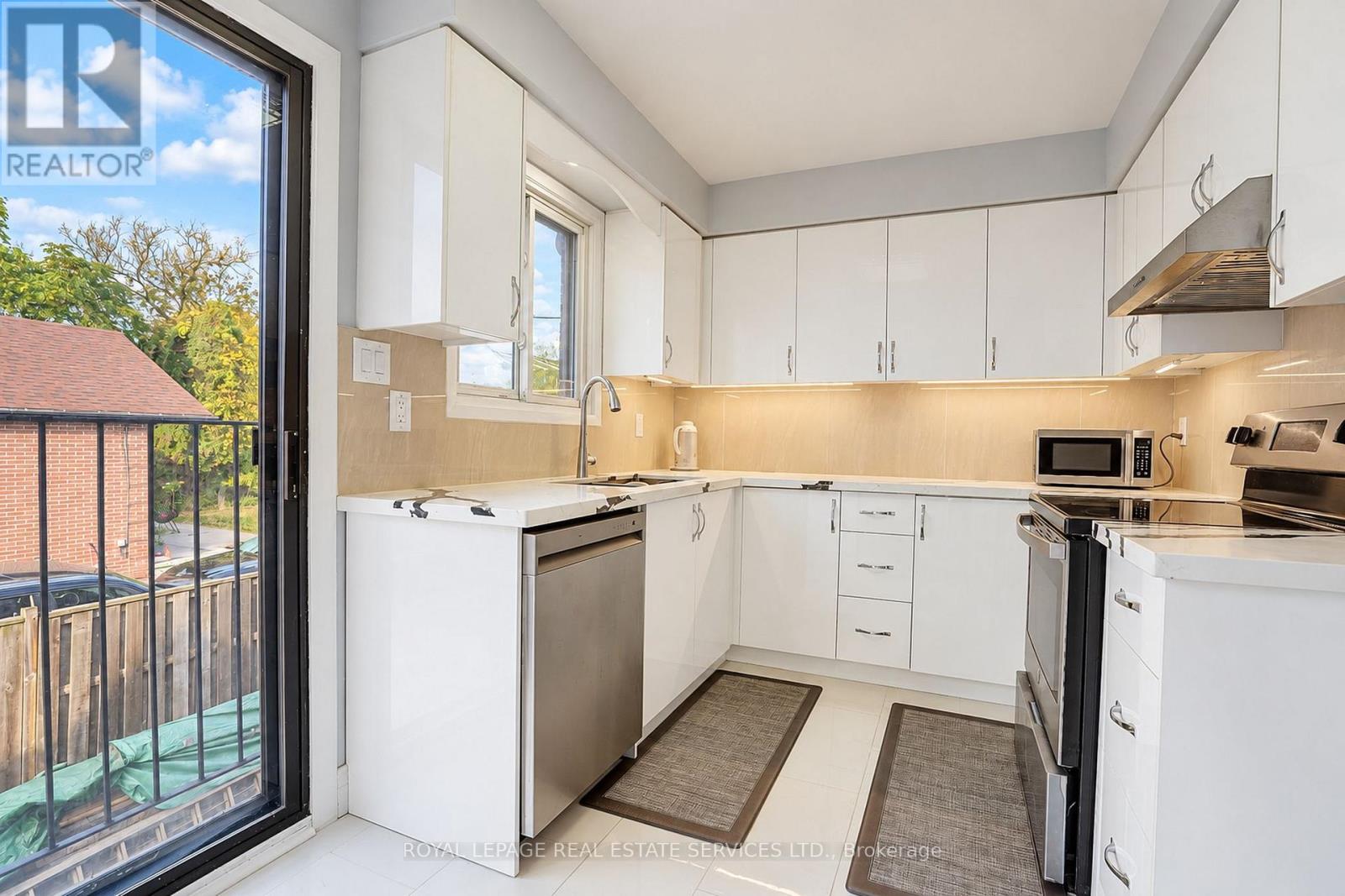 10- 10 Reidmount Avenue, Toronto, ON photo 17