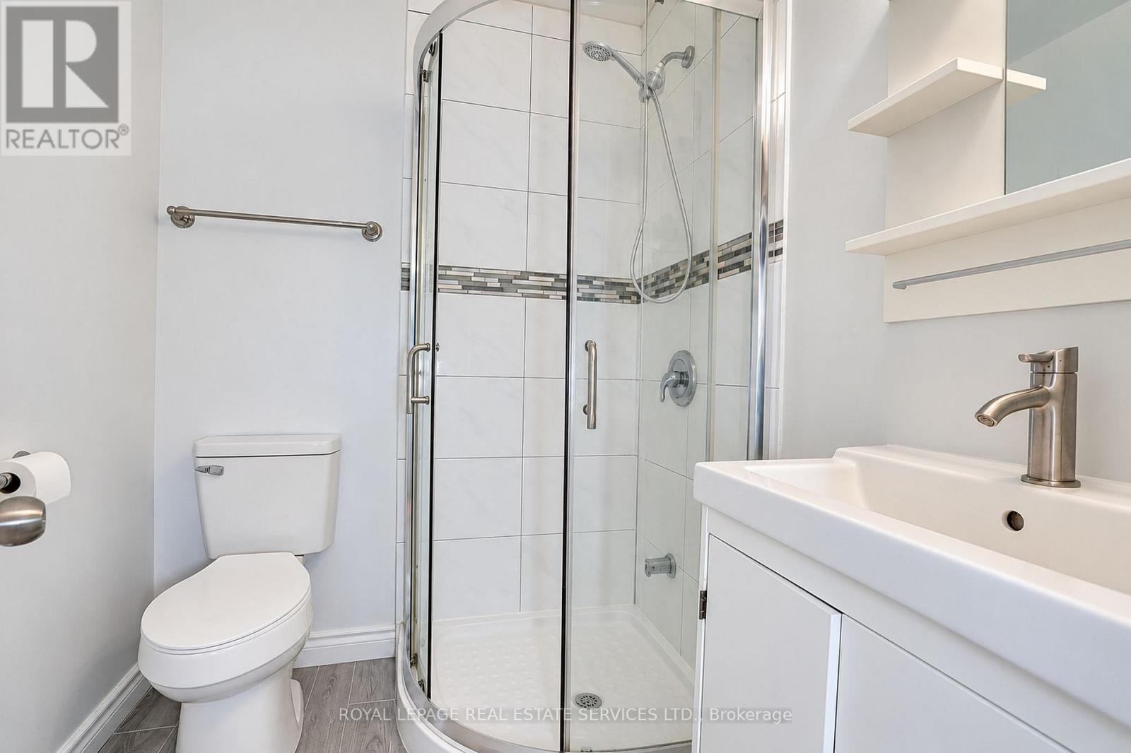 #10 10 REIDMOUNT AVENUE - 37