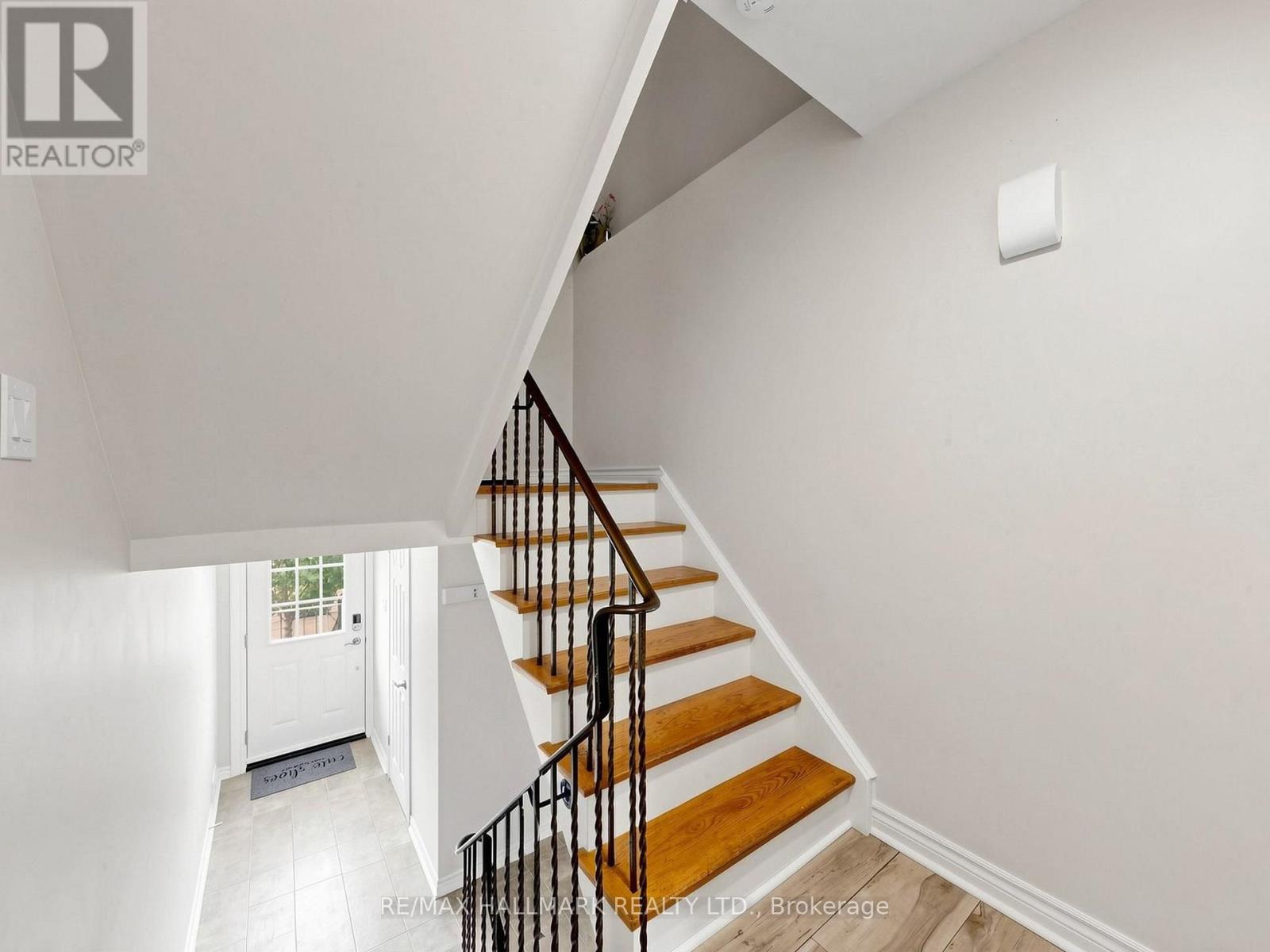 13- 282 Royal Orchard Boulevard, Markham, ON photo 17