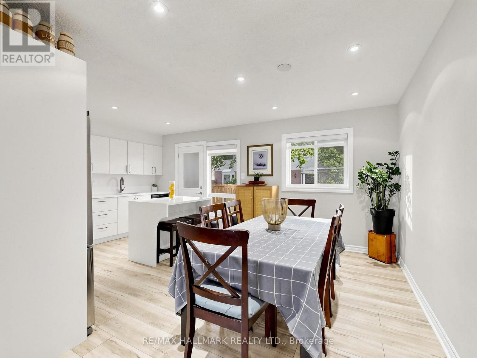 13- 282 Royal Orchard Boulevard, Markham, ON photo 9