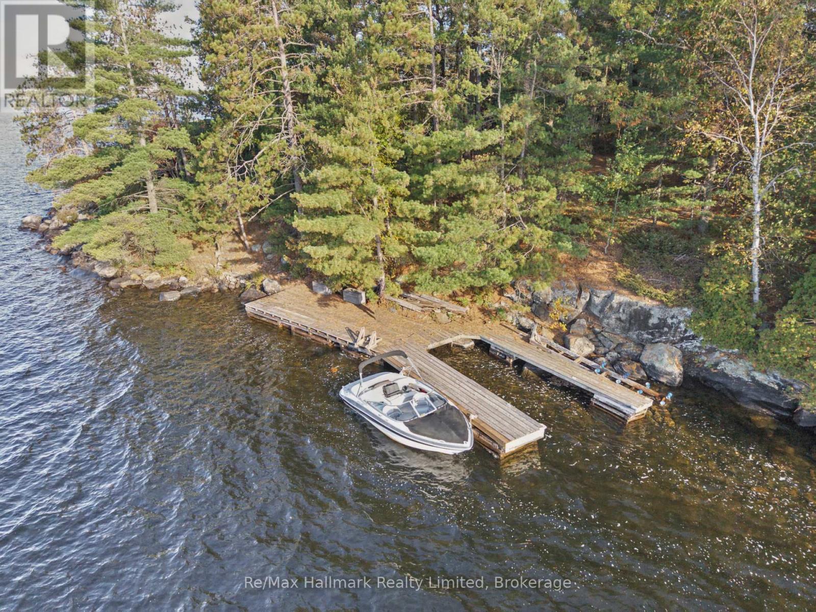 3 ISLAND 20LM ISLAND - Image 7