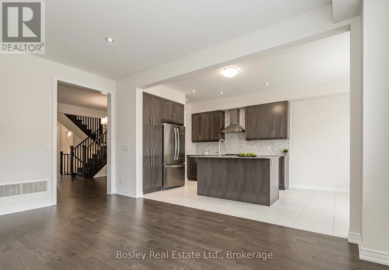 117 Haldimand Street — photo 15