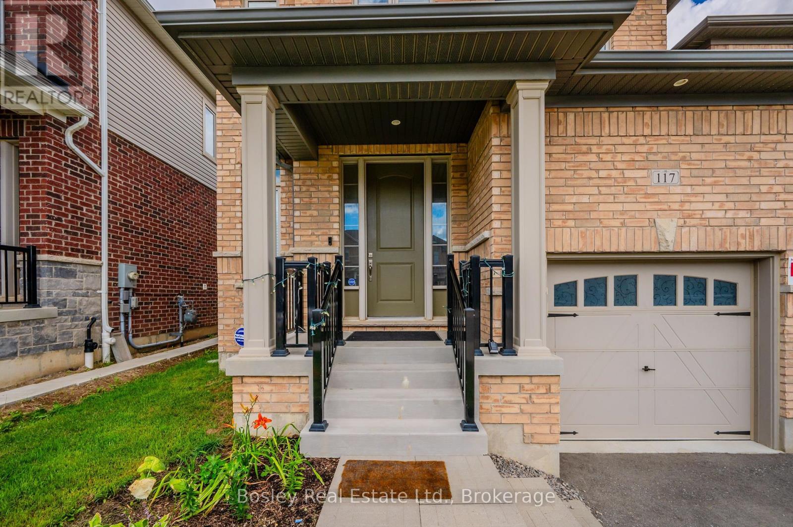 117 Haldimand Street — photo 4