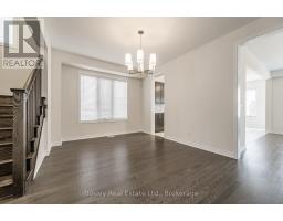Bathroom - 117 Haldimand Street, Kitchener, ON N2R0R2 Photo 9