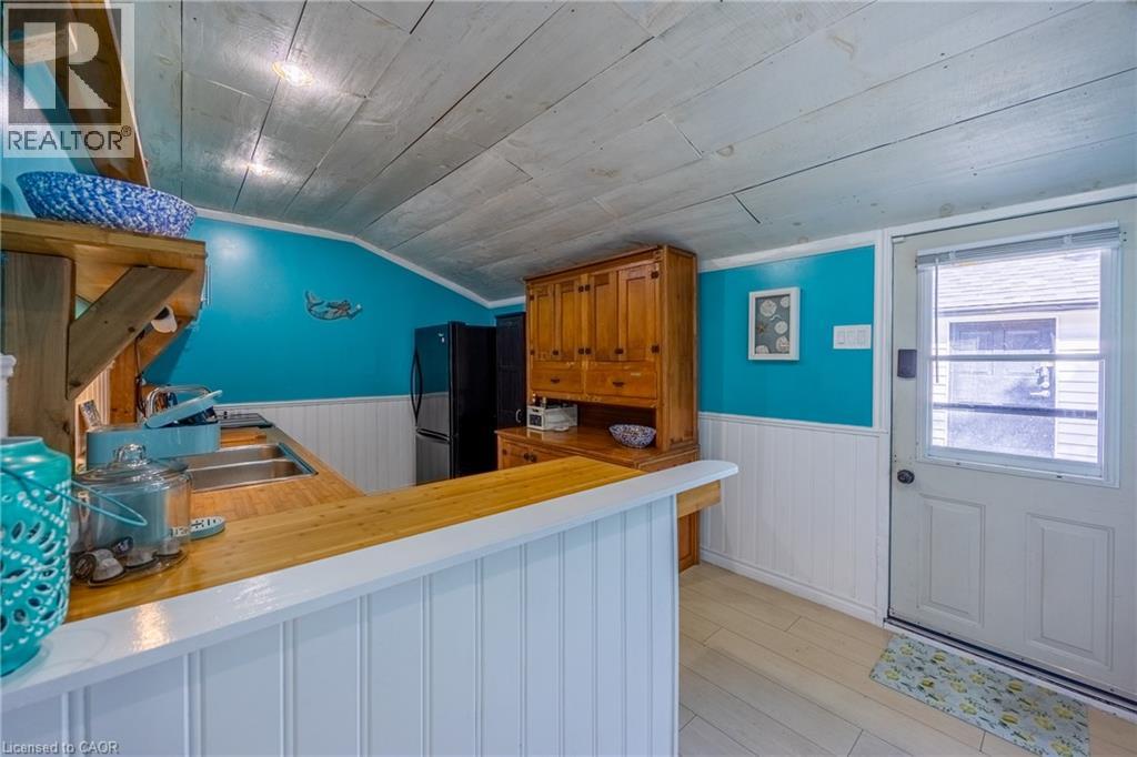 283 HALL Street - 7