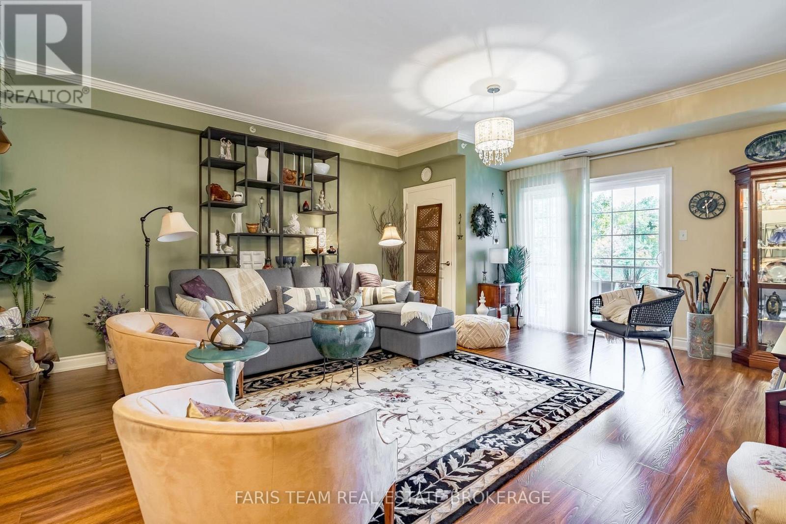 #212 42 FERNDALE DRIVE S - 8
