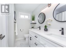 12 Craig Crescent, Barrie, ON L4N5X2 Photo 11