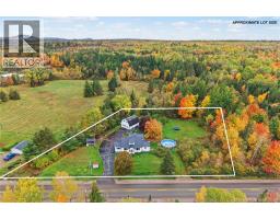 Dining nook - 7060 Route 101, Wirral, NB E5L2P2 Photo 8